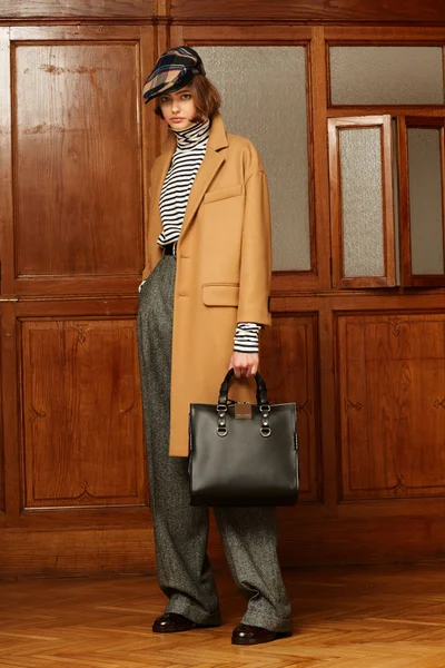 Look 25